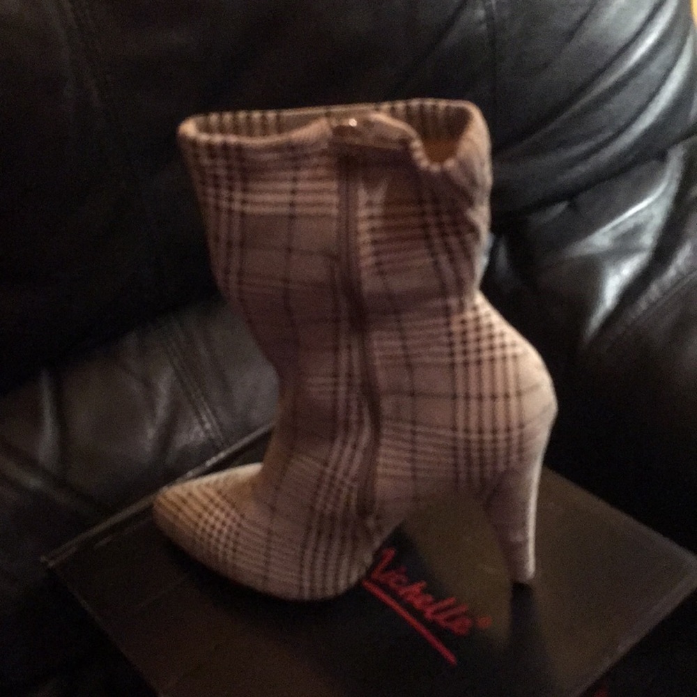 Plaid boots